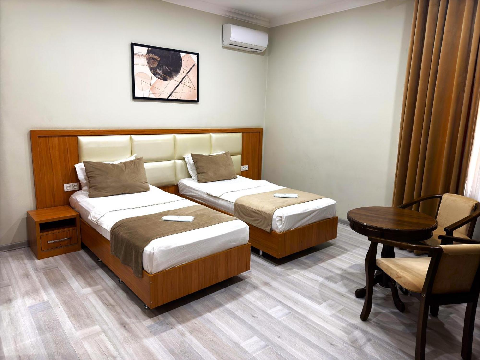 The Moon Tashkent Hotel Экстерьер фото